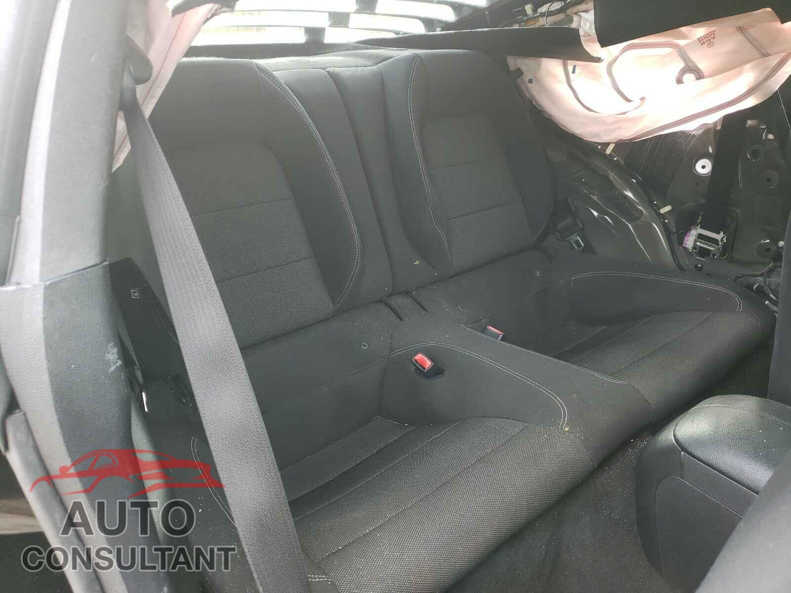 FORD MUSTANG 2017 - 1FA6P8AM6H5228188