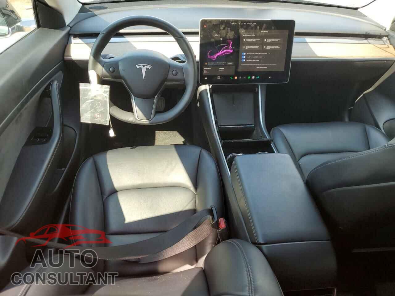 TESLA MODEL 3 2020 - 5YJ3E1EA3LF611295