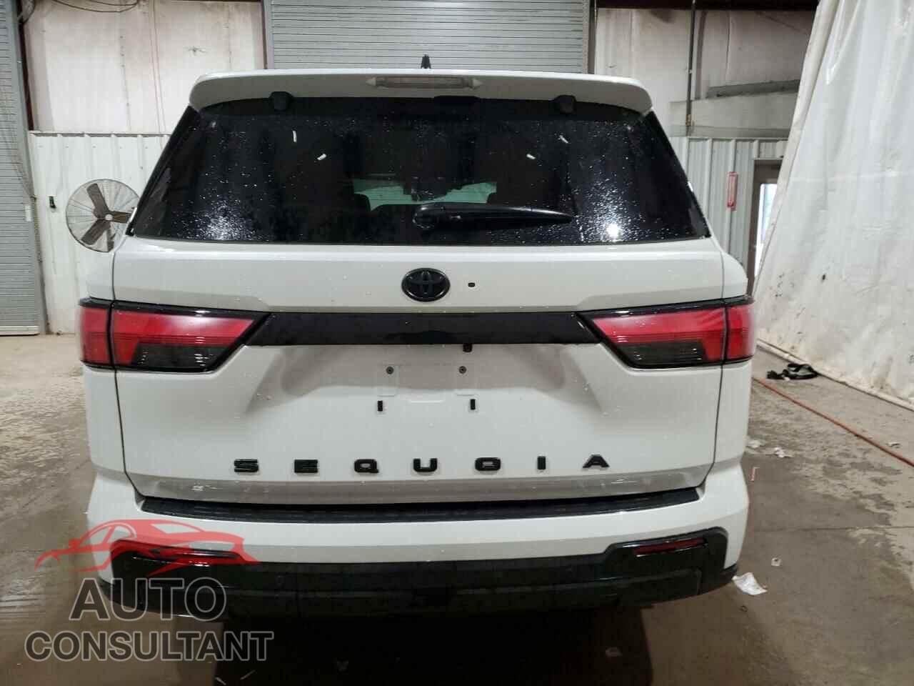 TOYOTA SEQUOIA 2024 - 7SVAAABA1RX036626