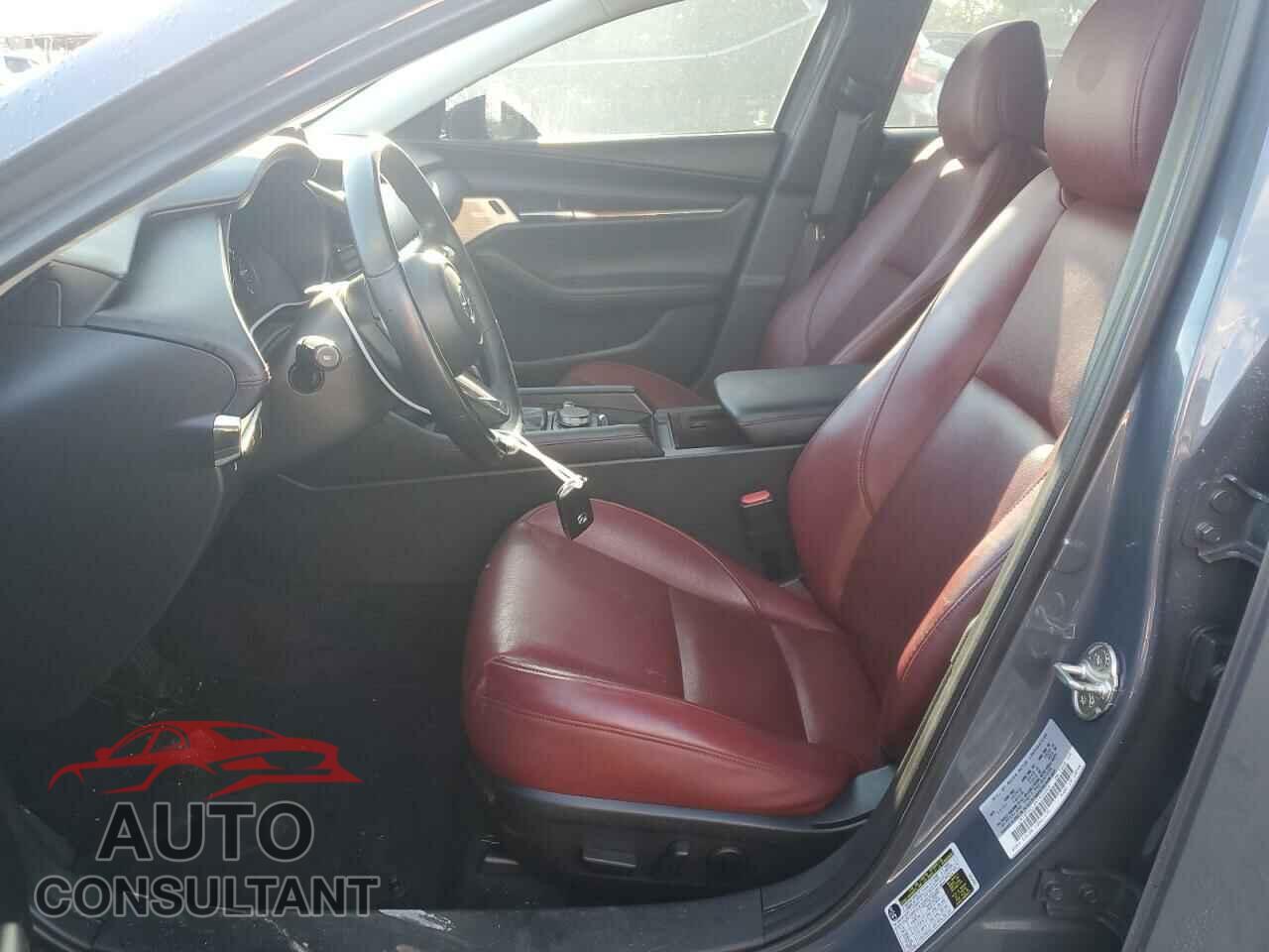 MAZDA 3 2022 - JM1BPACLXN1504203