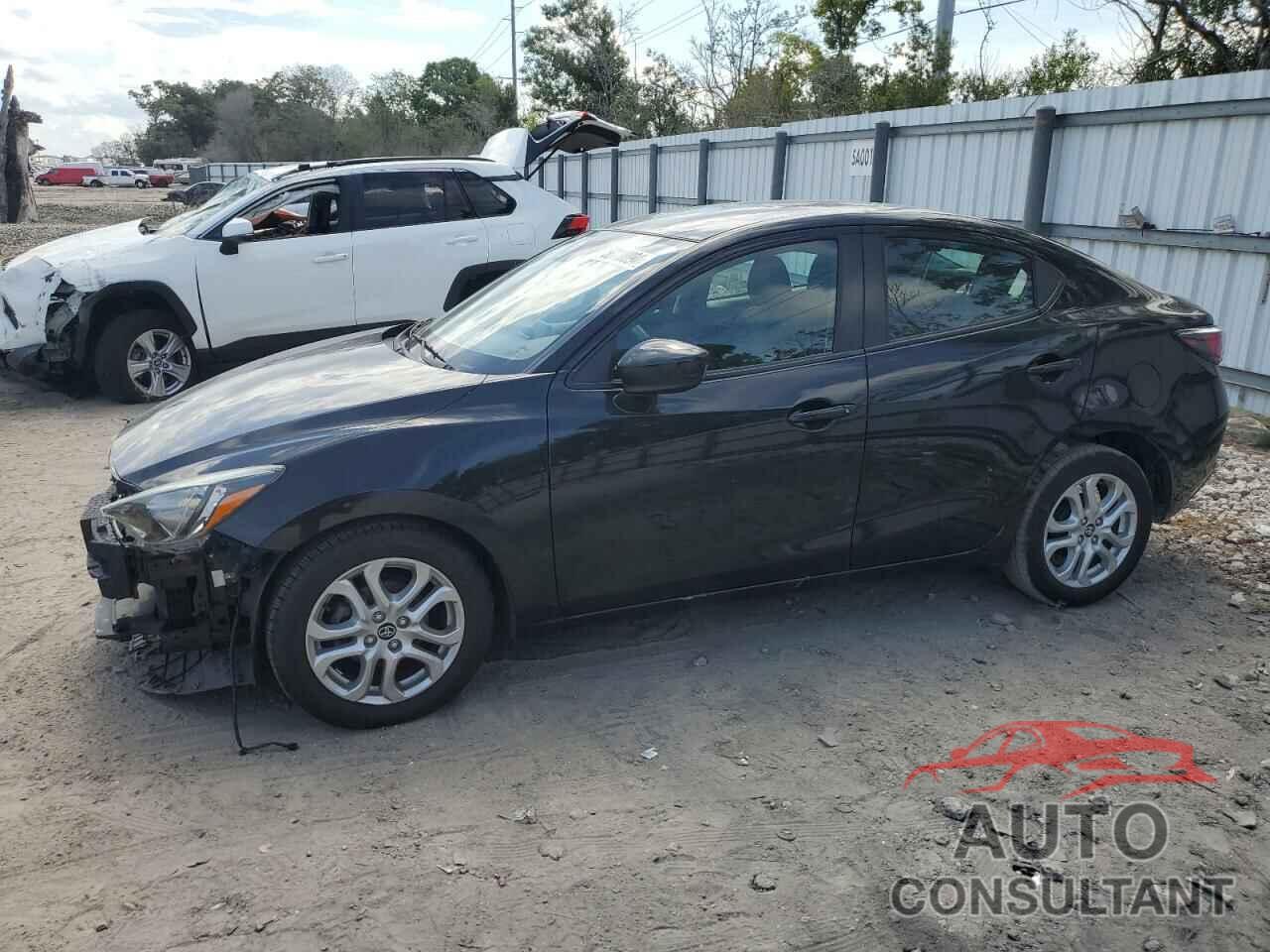 TOYOTA YARIS 2017 - 3MYDLBYV3HY186463