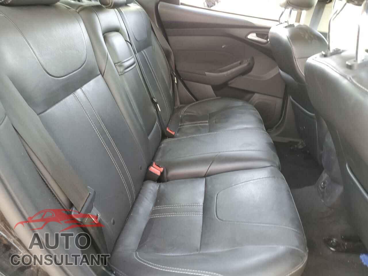 FORD FOCUS 2012 - 1FAHP3M29CL366821