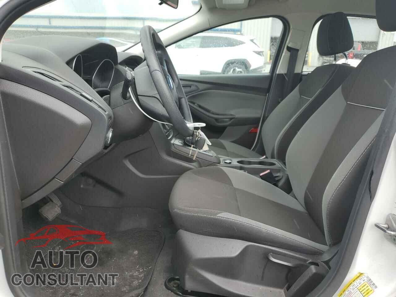 FORD FOCUS 2013 - 1FADP3E28DL146150