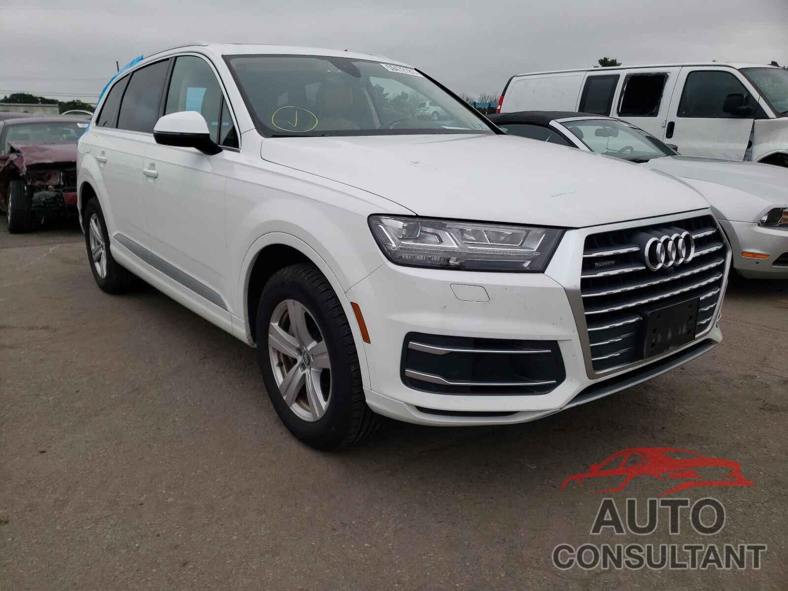 AUDI Q7 2019 - WA1LHAF72KD023771