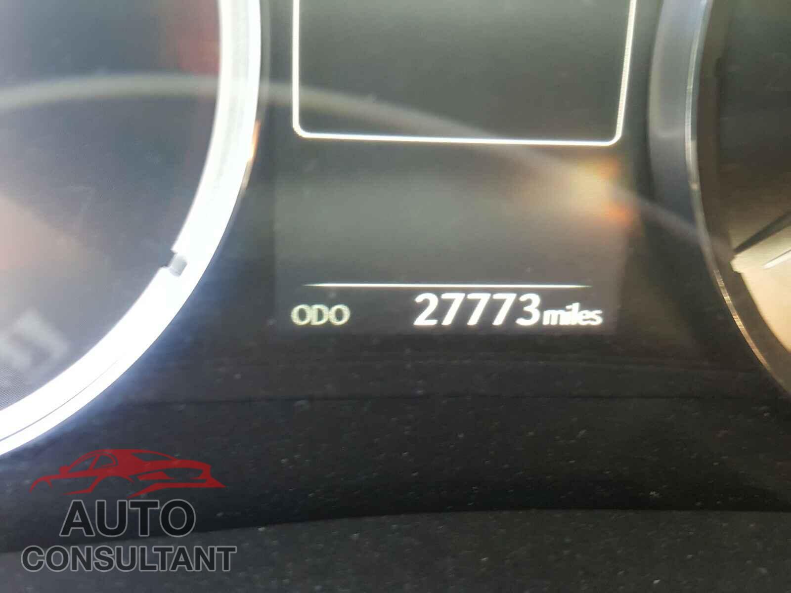 LEXUS IS 2017 - JTHBA1D25H5054379