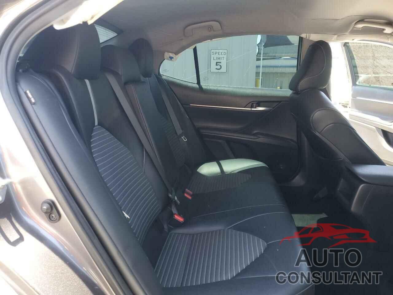 TOYOTA CAMRY 2021 - 4T1G11AK3MU583904