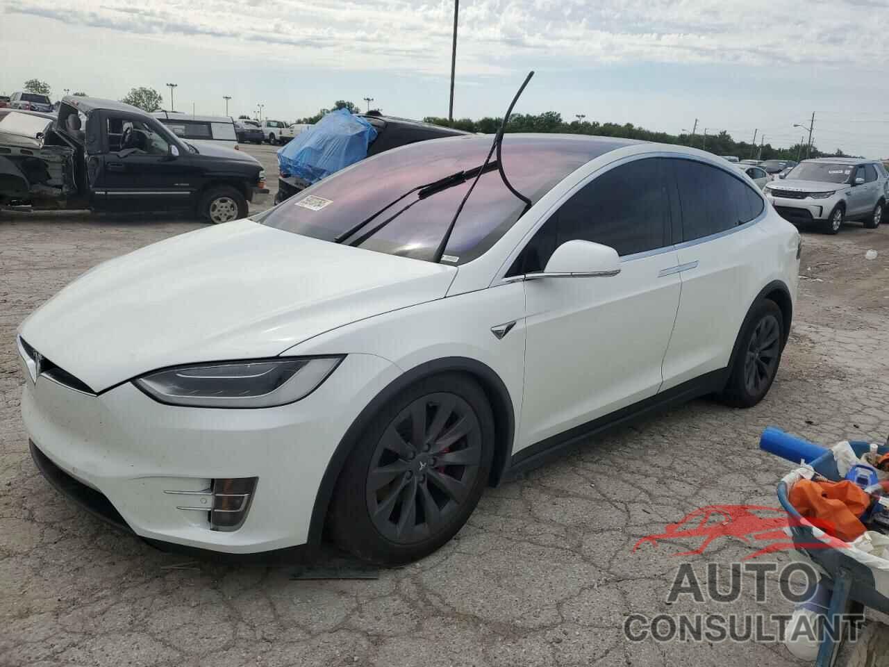 TESLA MODEL X 2017 - 5YJXCAE46HF052754