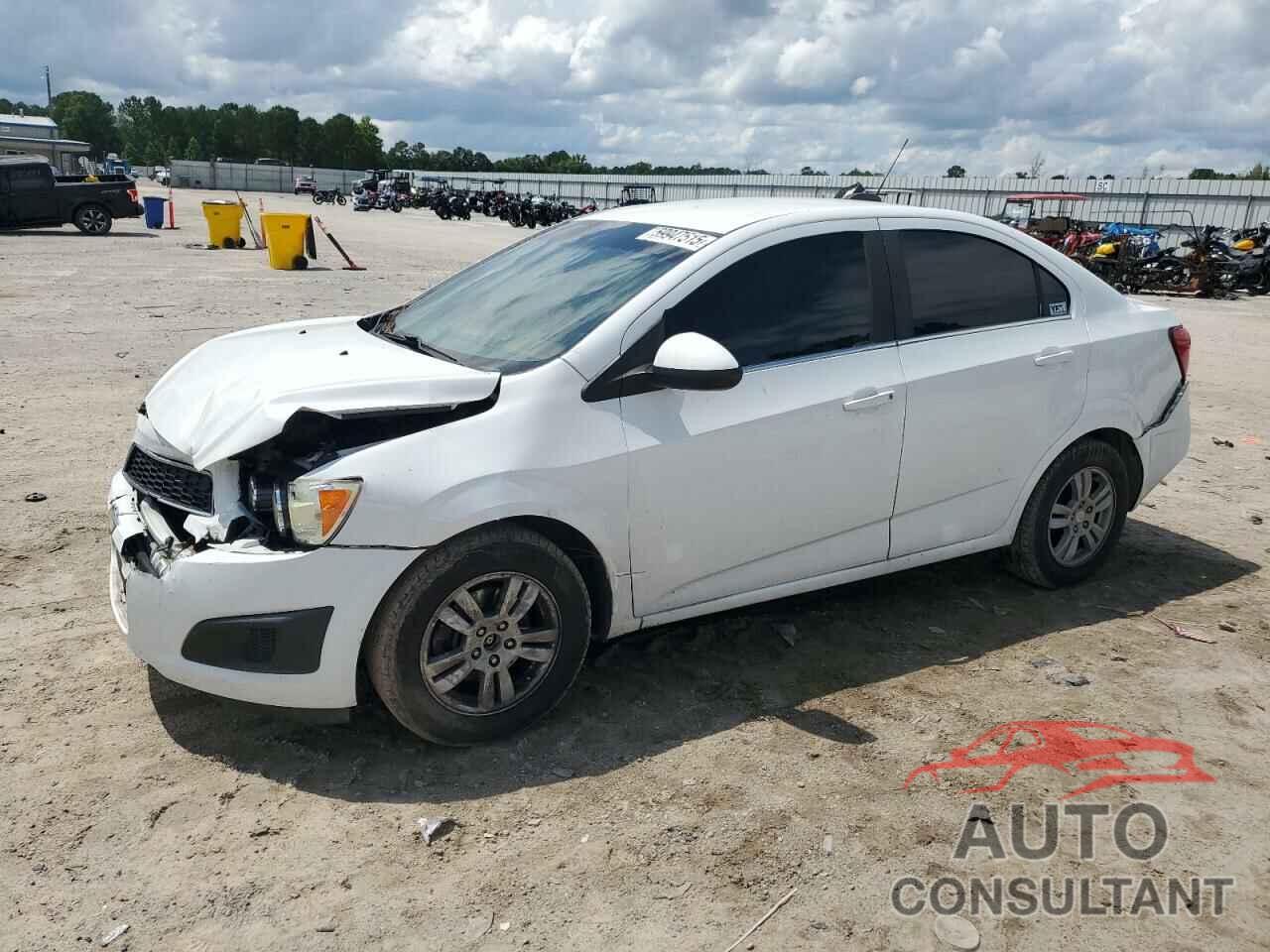 CHEVROLET SONIC 2015 - 1G1JC5SH8F4115385