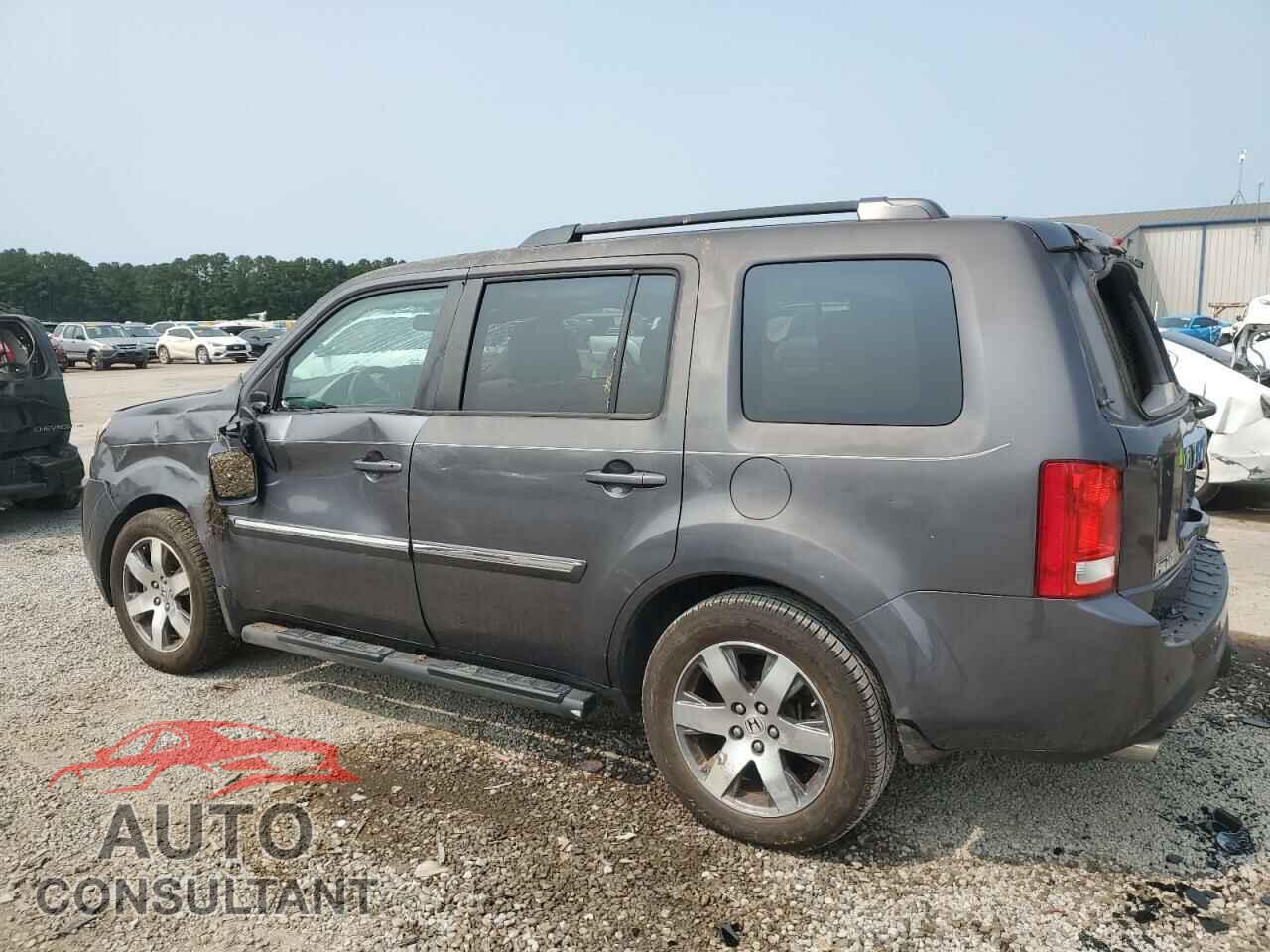 HONDA PILOT 2015 - 5FNYF3H96FB011875