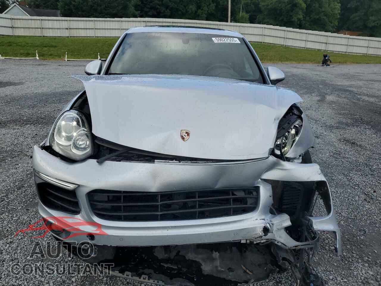 PORSCHE CAYENNE 2015 - WP1AF2A2XFLA43278