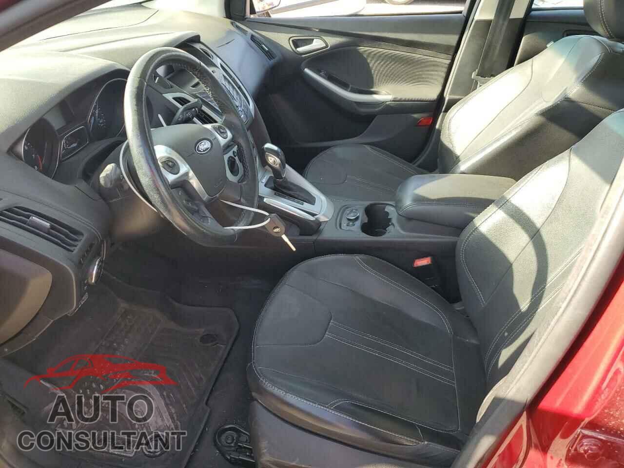 FORD FOCUS 2014 - 1FADP3F28EL131129