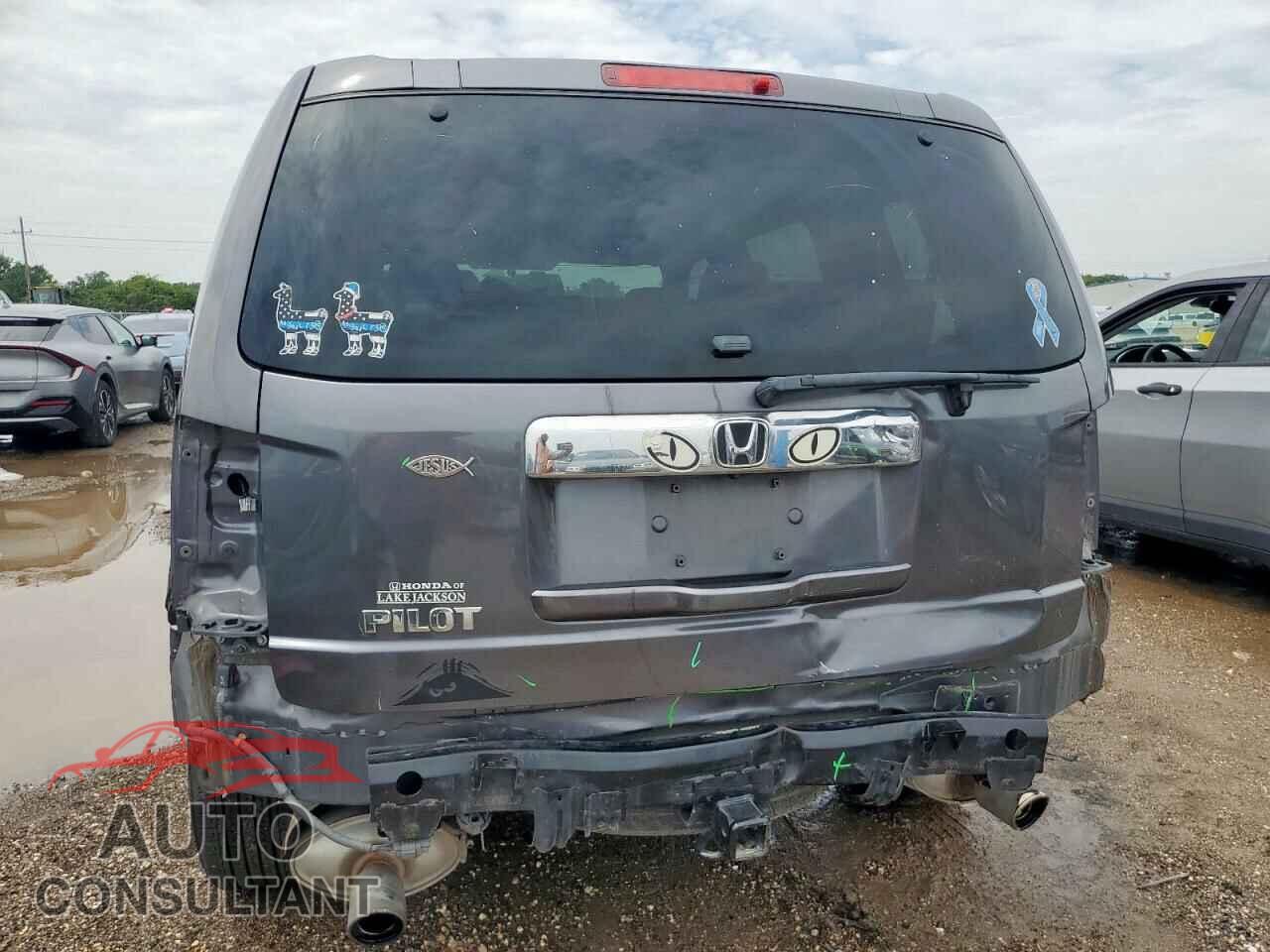 HONDA PILOT 2015 - 5FNYF3H53FB002645