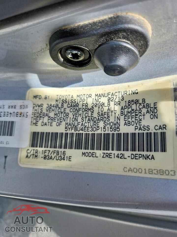 TOYOTA COROLLA 2013 - 5YFBU4EE3DP151595