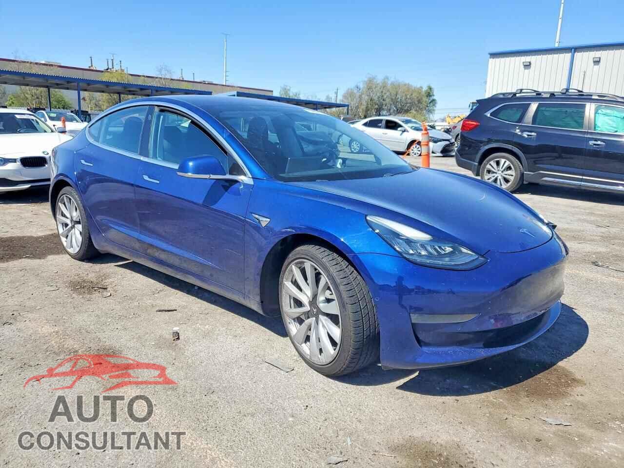 TESLA MODEL 3 2018 - 5YJ3E1EB9JF063907