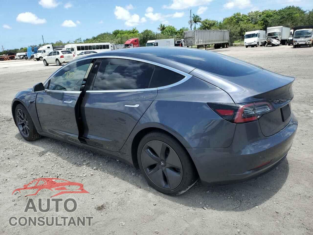 TESLA MODEL 3 2018 - 5YJ3E1EA9JF158779