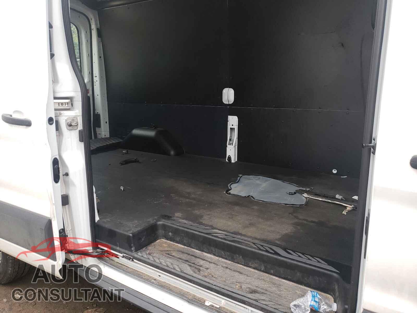 FORD TRANSIT CO 2020 - 1FTBR2C82LKA34655