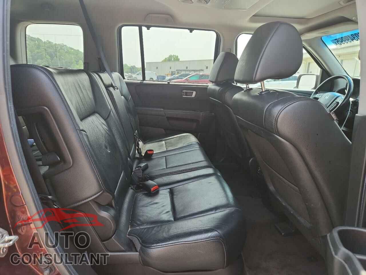 HONDA PILOT 2012 - 5FNYF4H90CB044209
