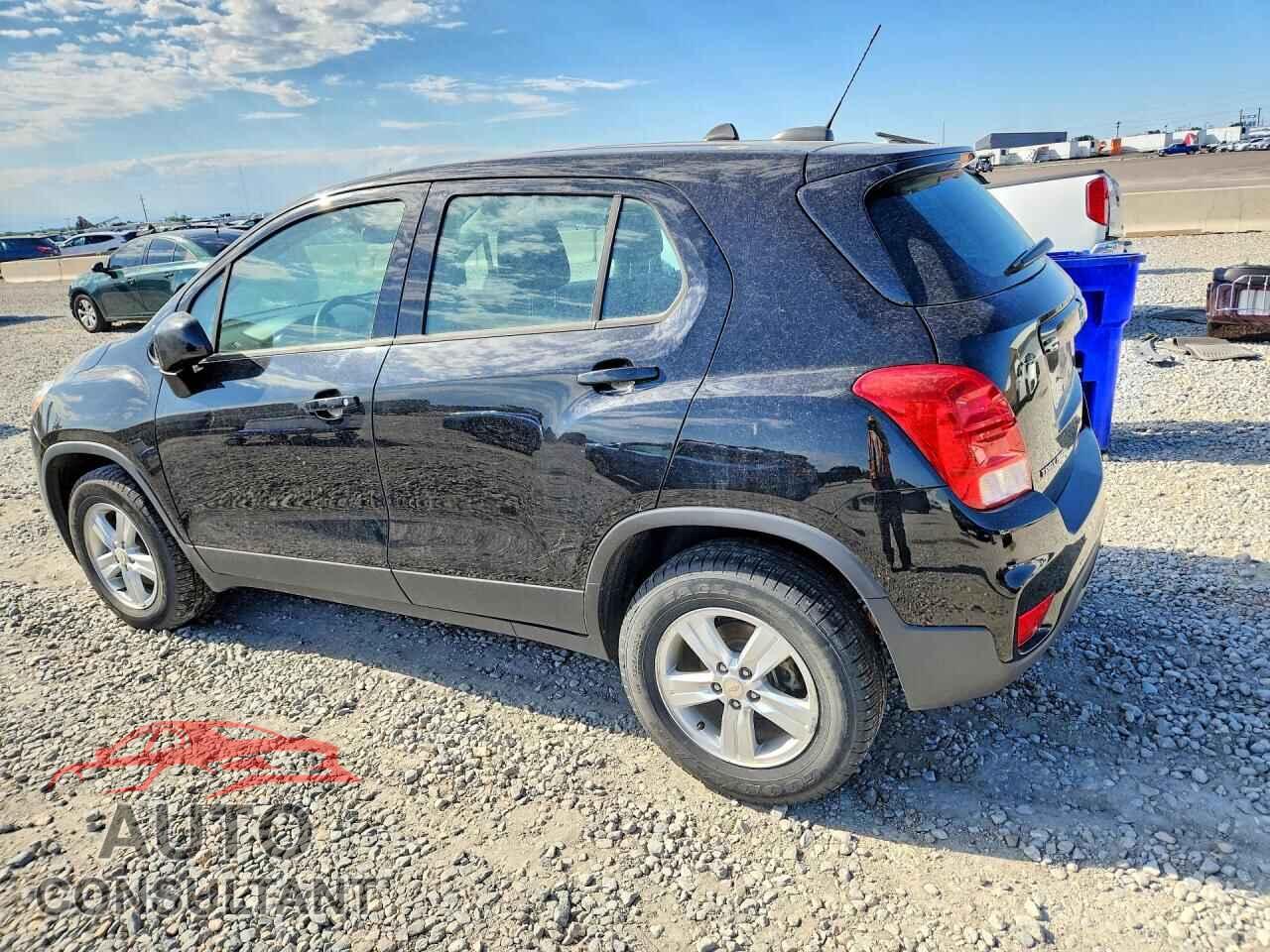 CHEVROLET TRAX 2017 - 3GNCJNSB3HL238467
