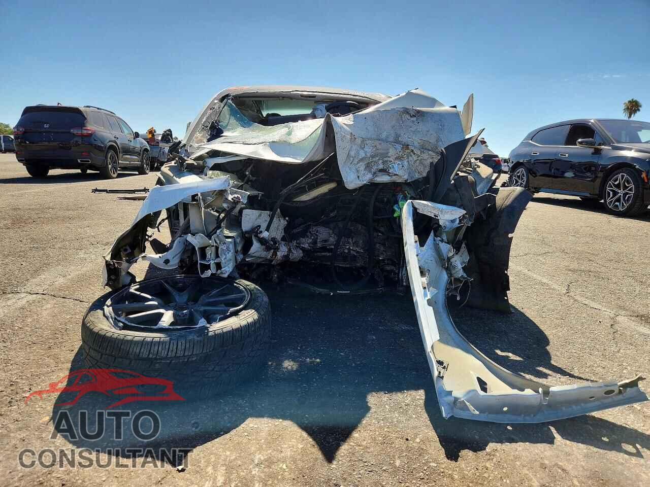 TESLA MODEL 3 2018 - 5YJ3E1EB2JF120657