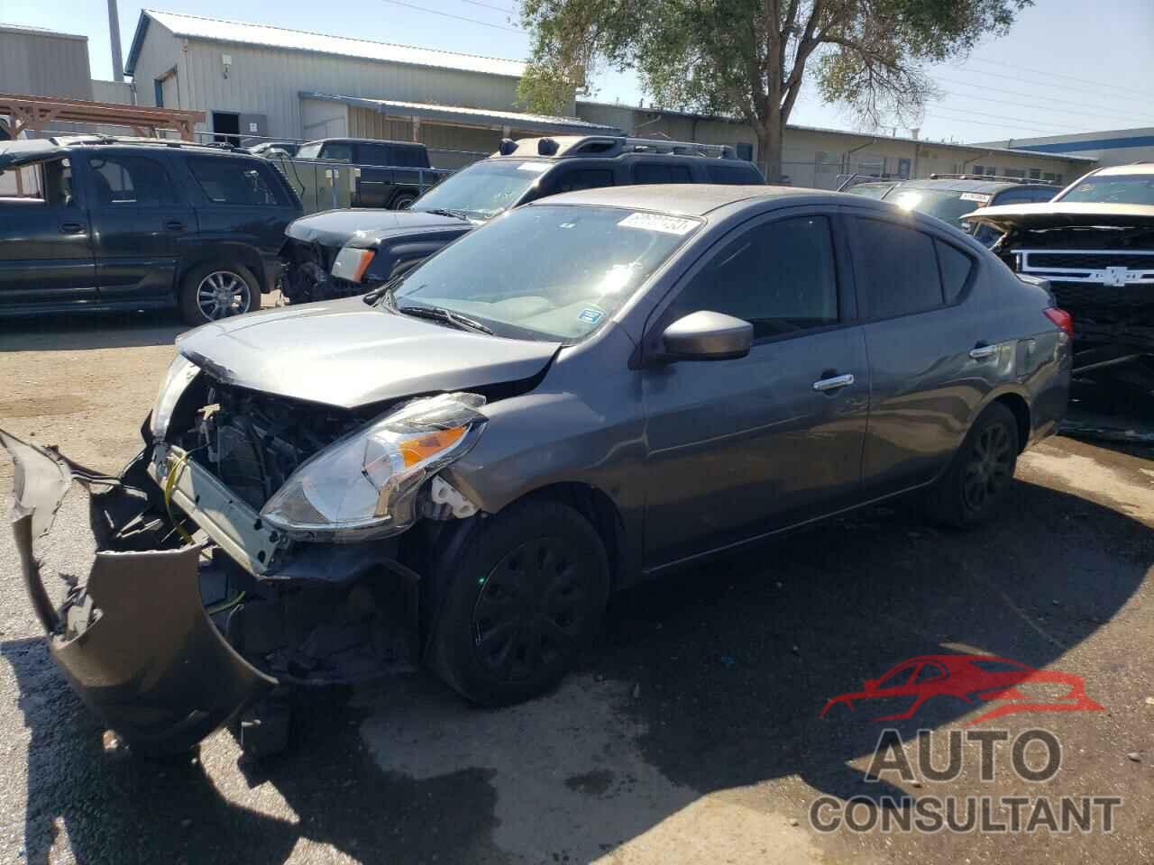 NISSAN VERSA 2018 - 3N1CN7AP1JL814362