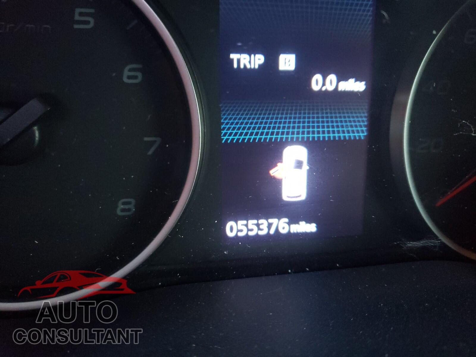 MITSUBISHI ECLIPSE 2018 - JA4AT3AA4JZ037645