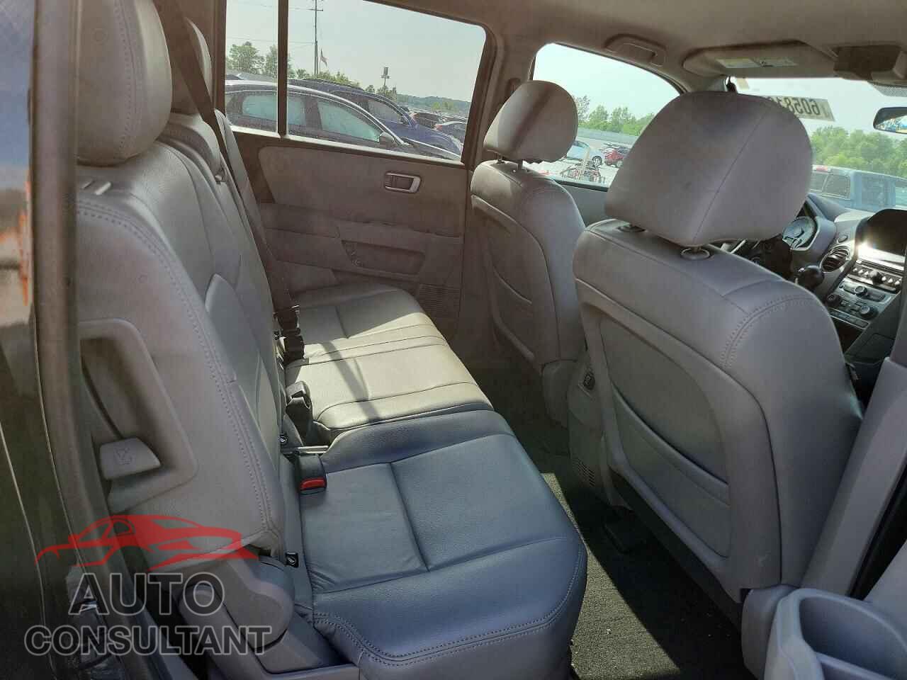 HONDA PILOT 2013 - 5FNYF3H20DB042278