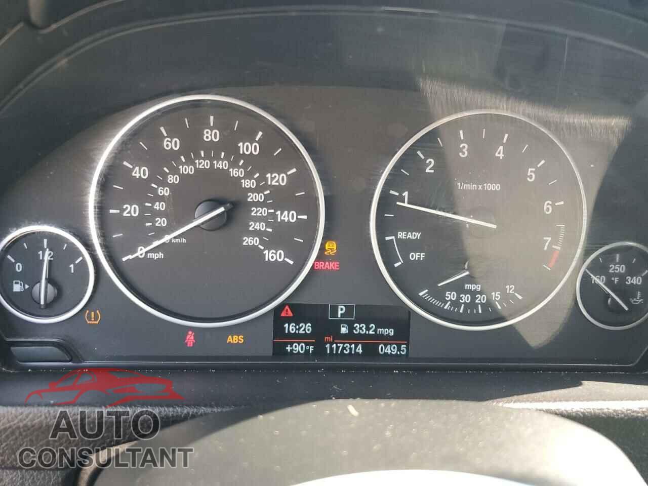 BMW 3 SERIES 2016 - WBA8E1G5XGNU10276