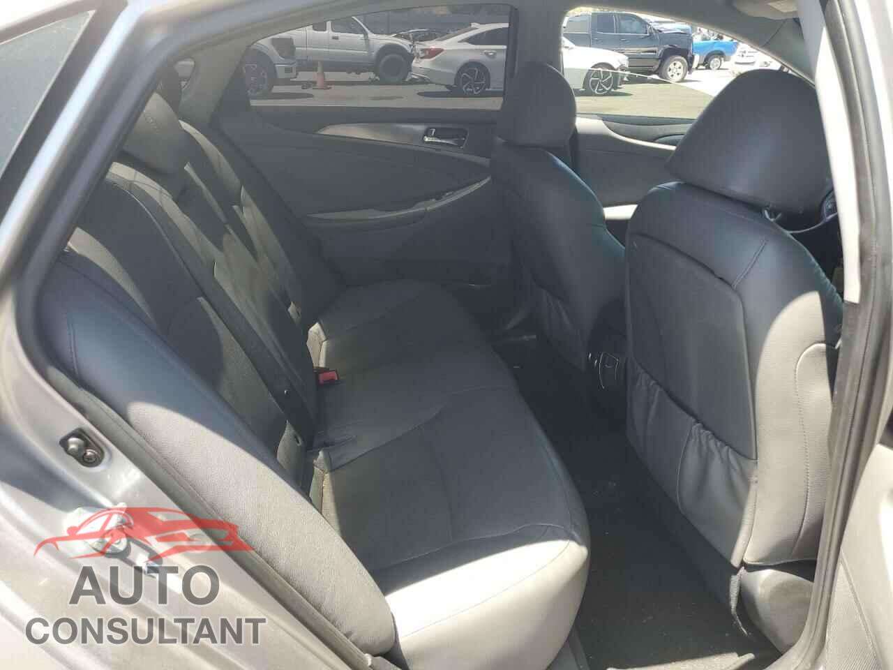 HYUNDAI SONATA 2013 - KMHEC4A48DA086479