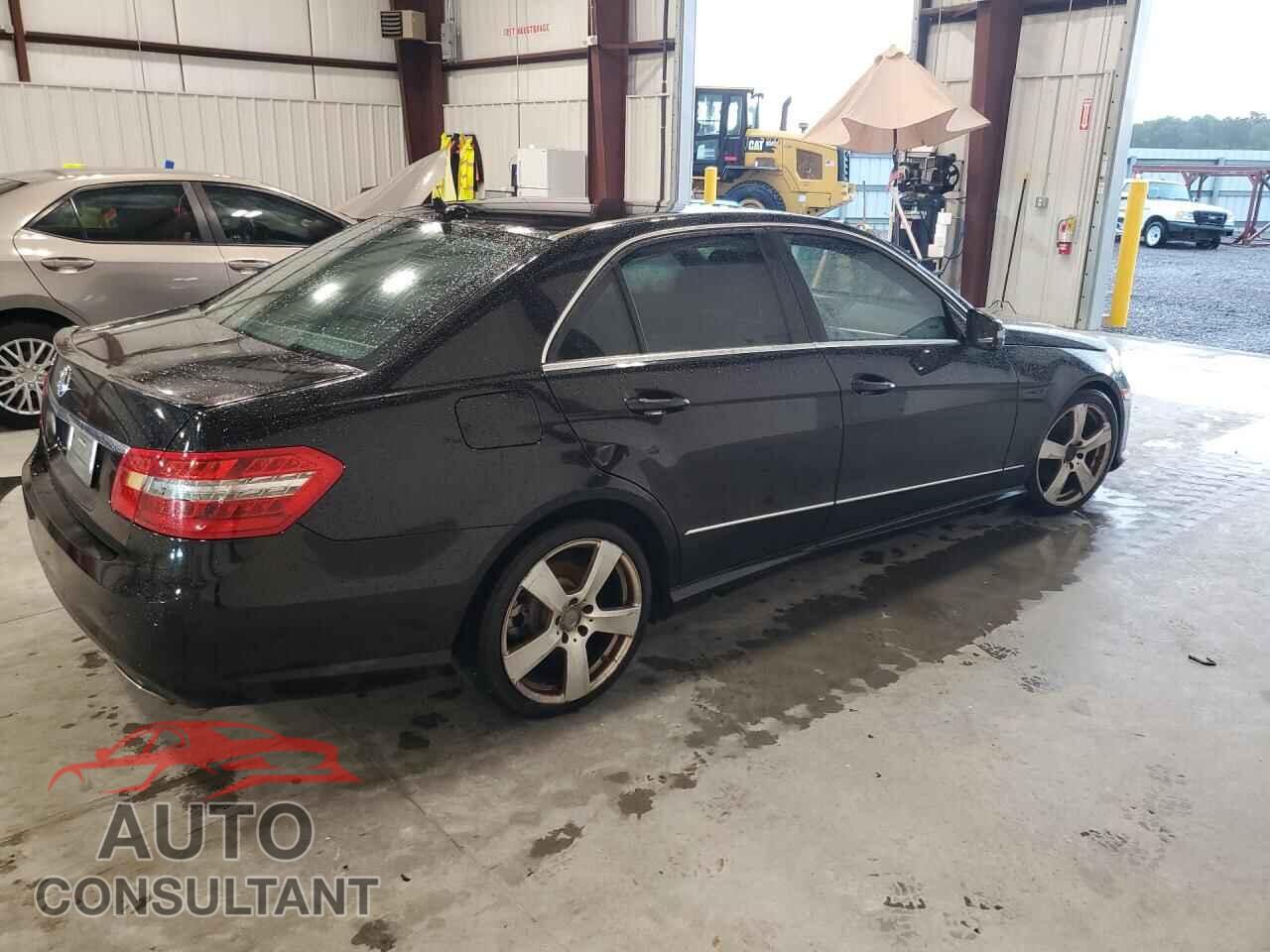 MERCEDES-BENZ E-CLASS 2011 - WDDHF5GB9BA472996