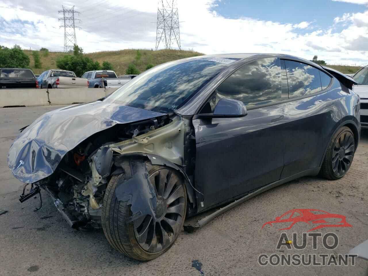 TESLA MODEL Y 2021 - 5YJYGDEF9MF173381