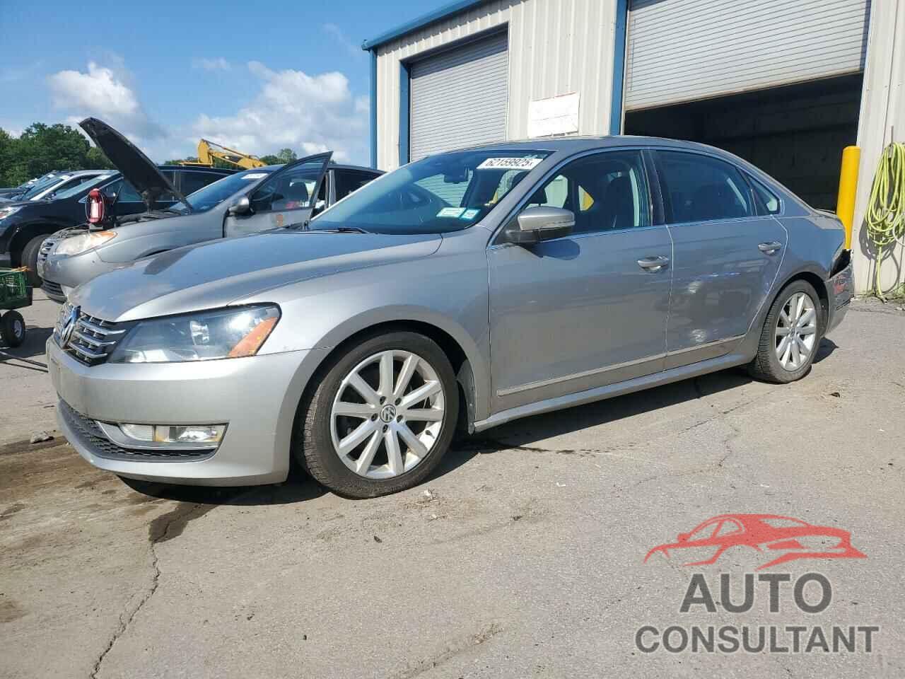 VOLKSWAGEN PASSAT 2012 - 1VWBN7A35CC099992