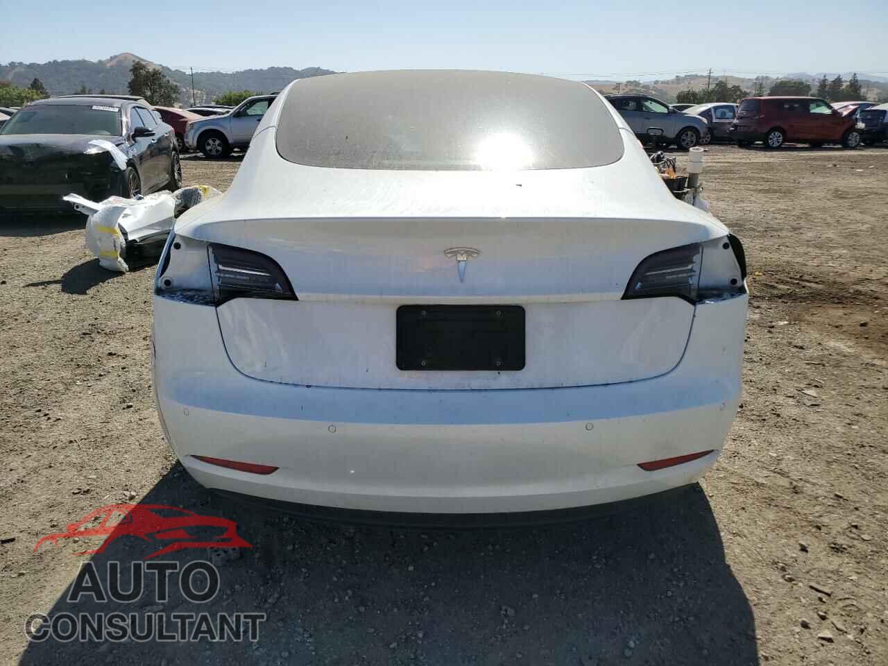 TESLA MODEL 3 2022 - 5YJ3E1EA5NF243091
