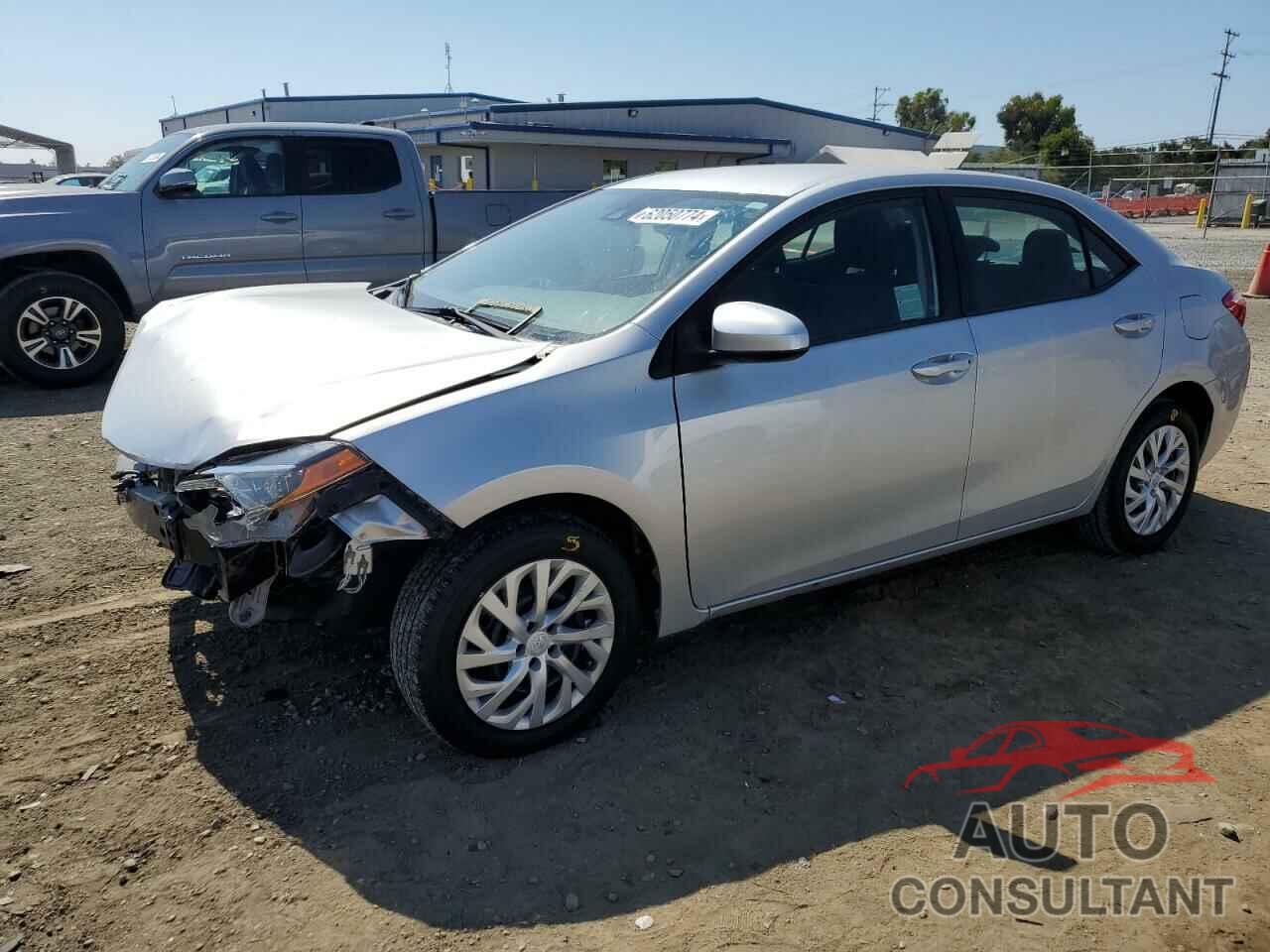 TOYOTA COROLLA 2018 - 5YFBURHE0JP745808