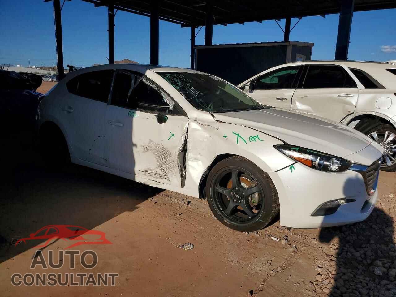 MAZDA 3 2017 - 3MZBN1L34HM154626