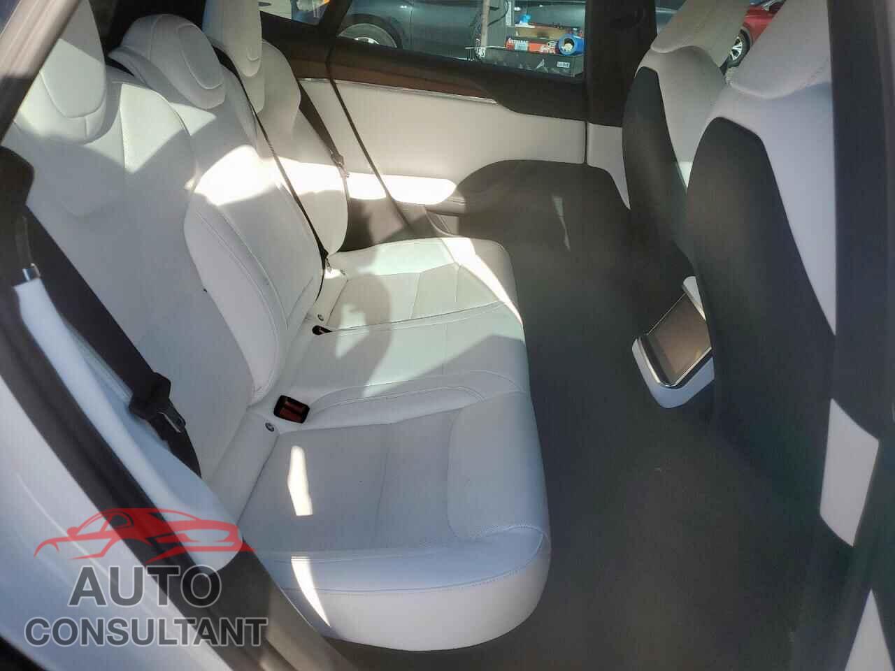 TESLA MODEL S 2021 - 5YJSA1E58MF456237