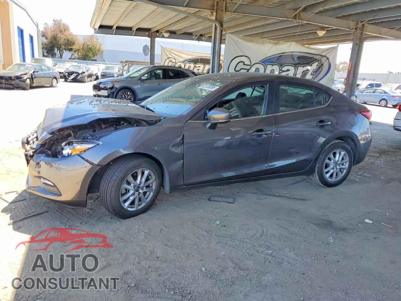 MAZDA 3 2018 - 3MZBN1U76JM189837