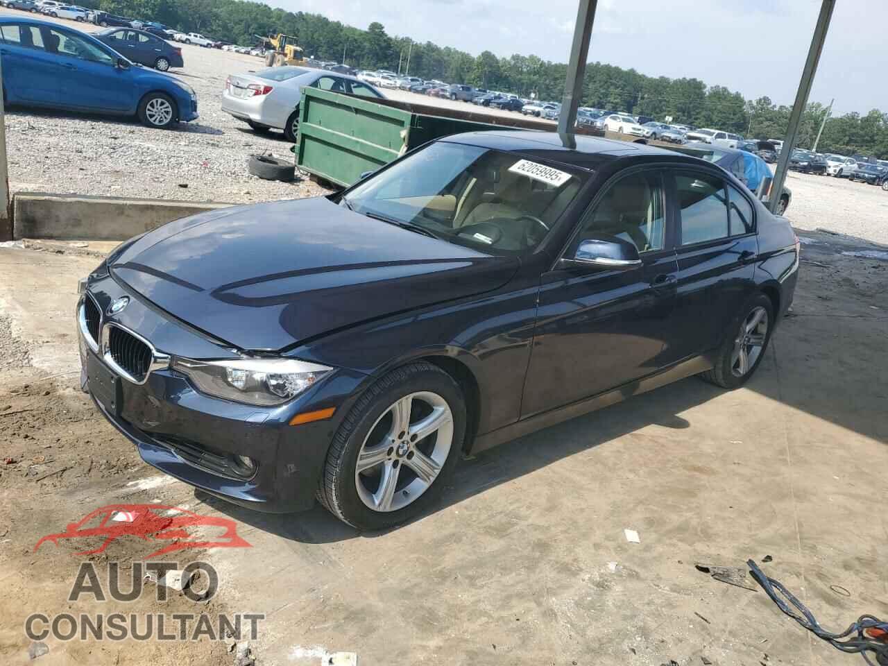 BMW 3 SERIES 2013 - WBA3B5G55DNS04580