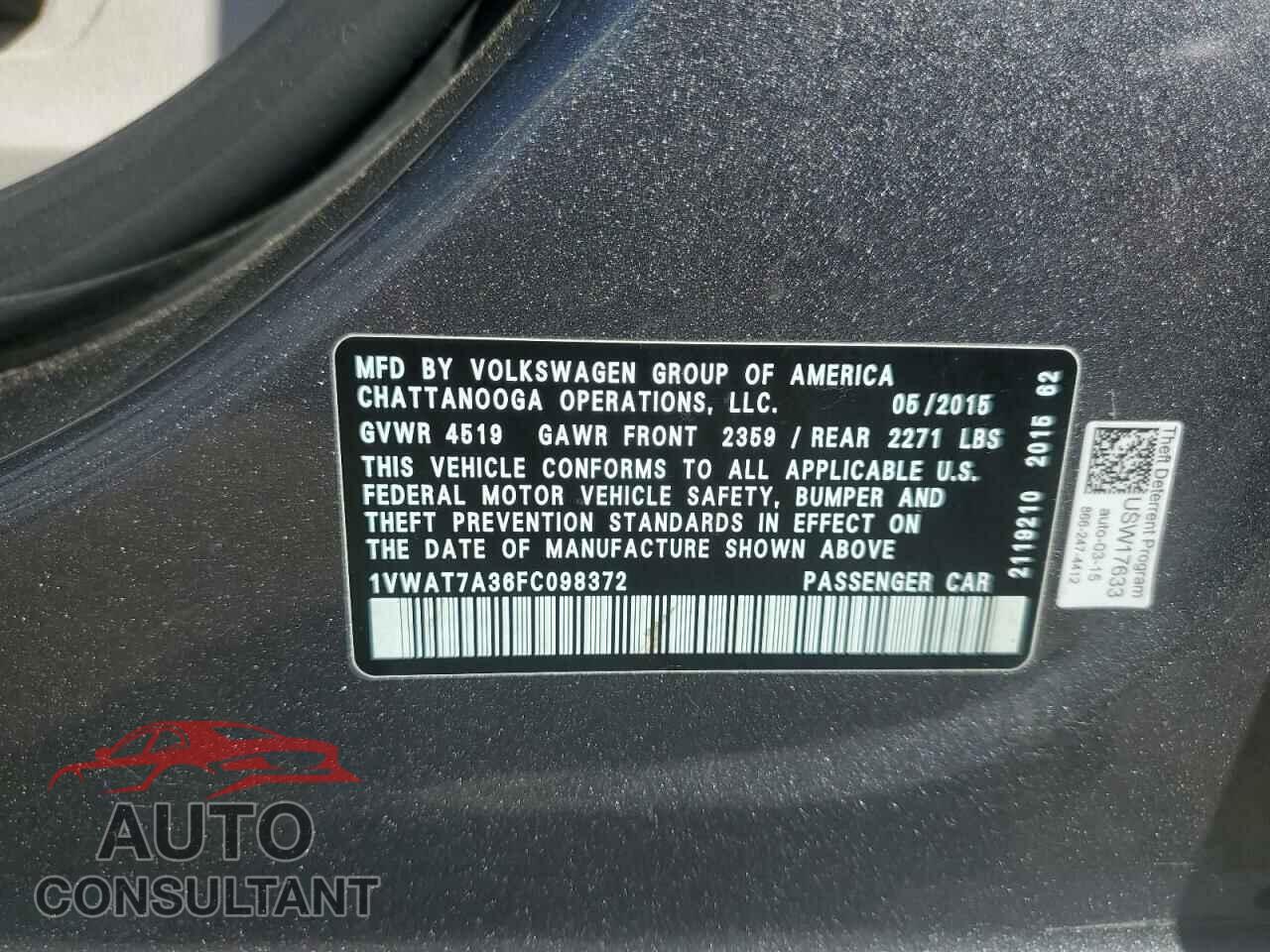 VOLKSWAGEN PASSAT 2015 - 1VWAT7A36FC098372