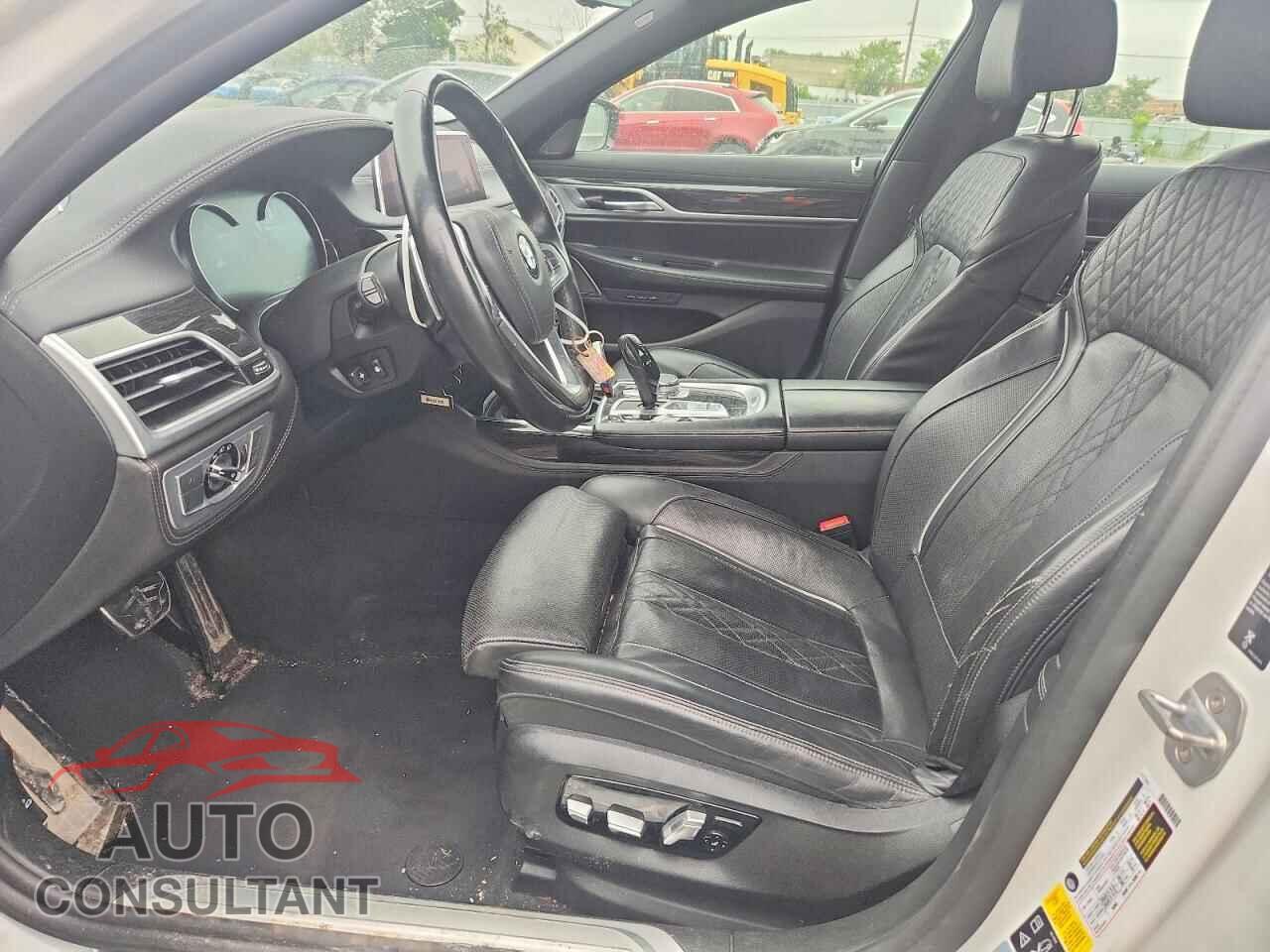 BMW 7 SERIES 2019 - WBA7F2C55KB240004
