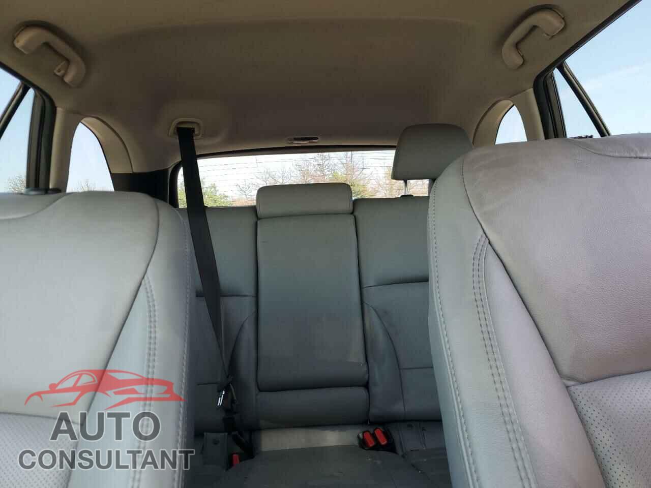 SUBARU OUTBACK 2018 - 4S4BSANCXJ3268111