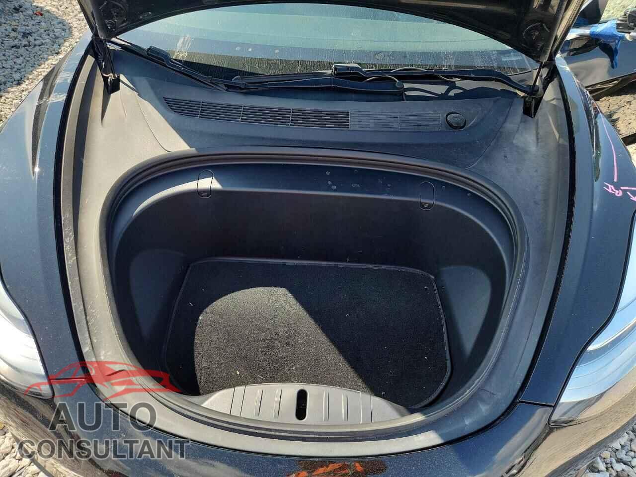TESLA MODEL 3 2018 - 5YJ3E1EB7JF115714