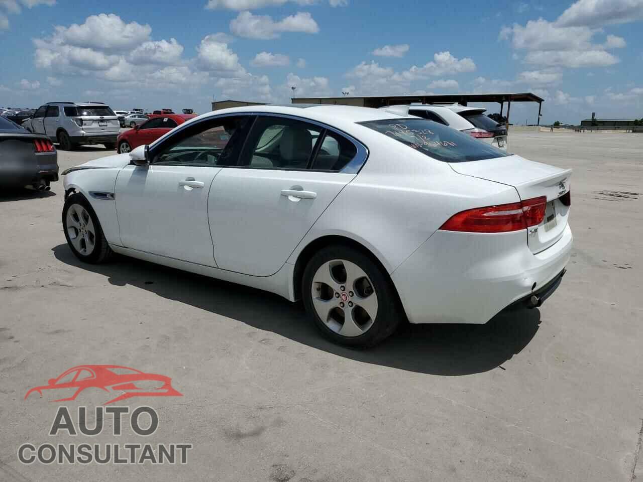 JAGUAR XE 2017 - SAJAR4BG9HA964681