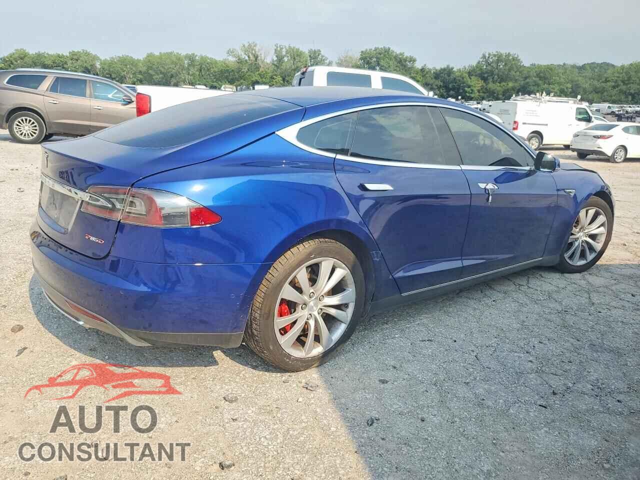 TESLA MODEL S 2015 - 5YJSA1E48FF116208