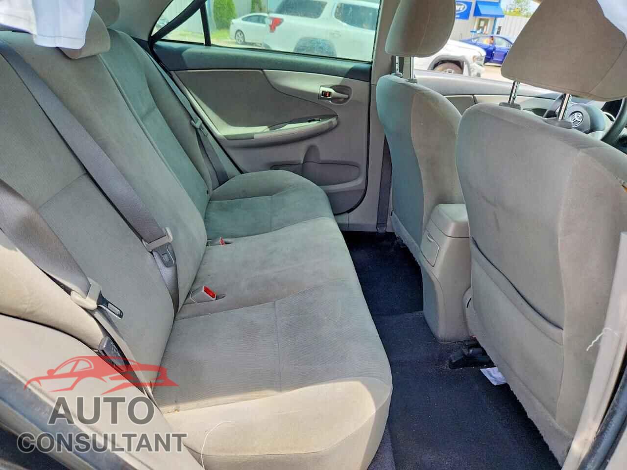 TOYOTA COROLLA 2011 - 2T1BU4EEXBC753875