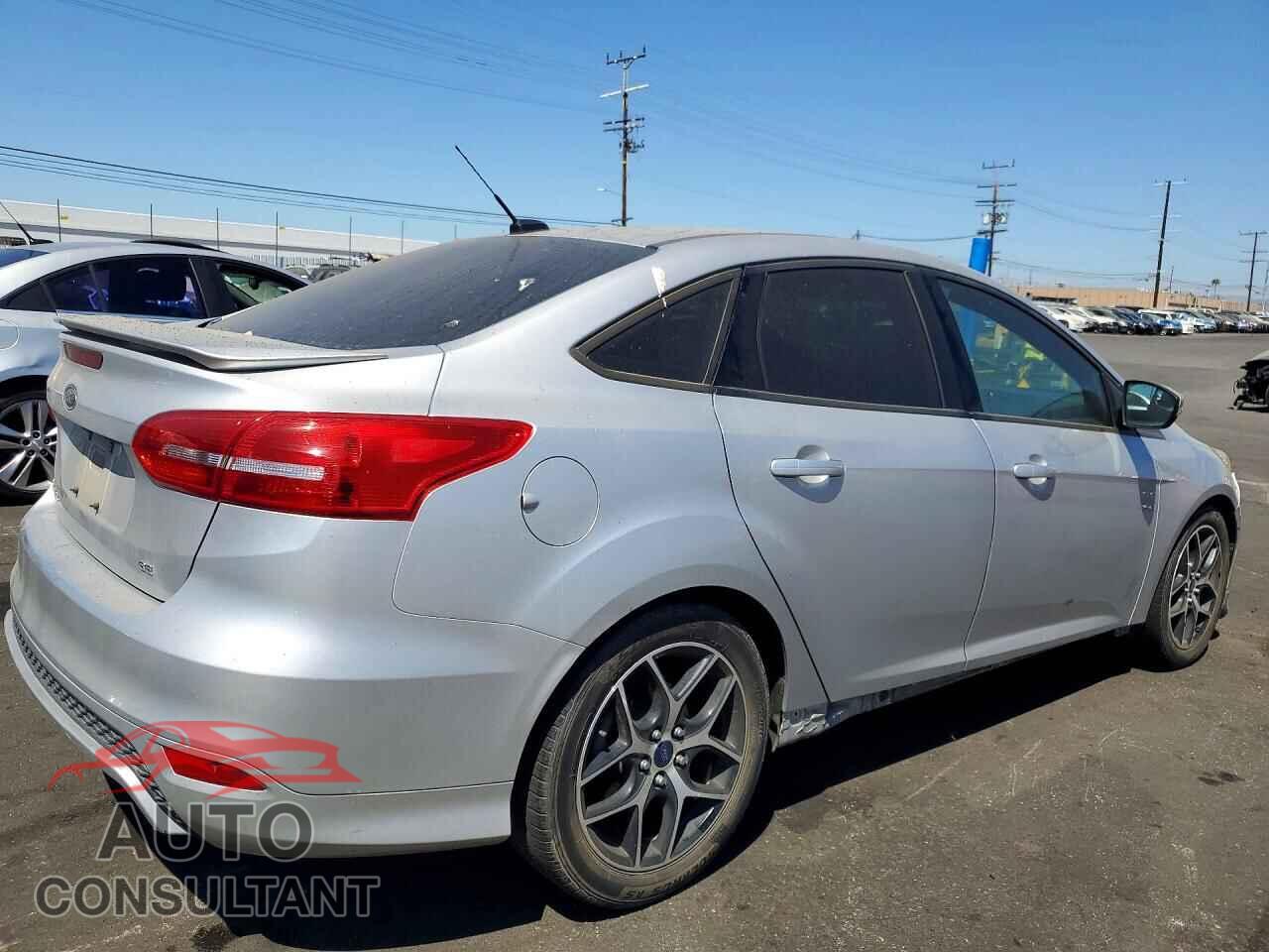 FORD FOCUS 2016 - 1FADP3F27GL262927