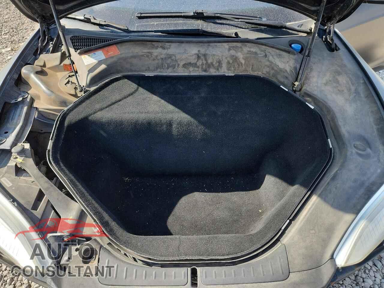 TESLA MODEL S 2015 - 5YJSA1E21FF109101