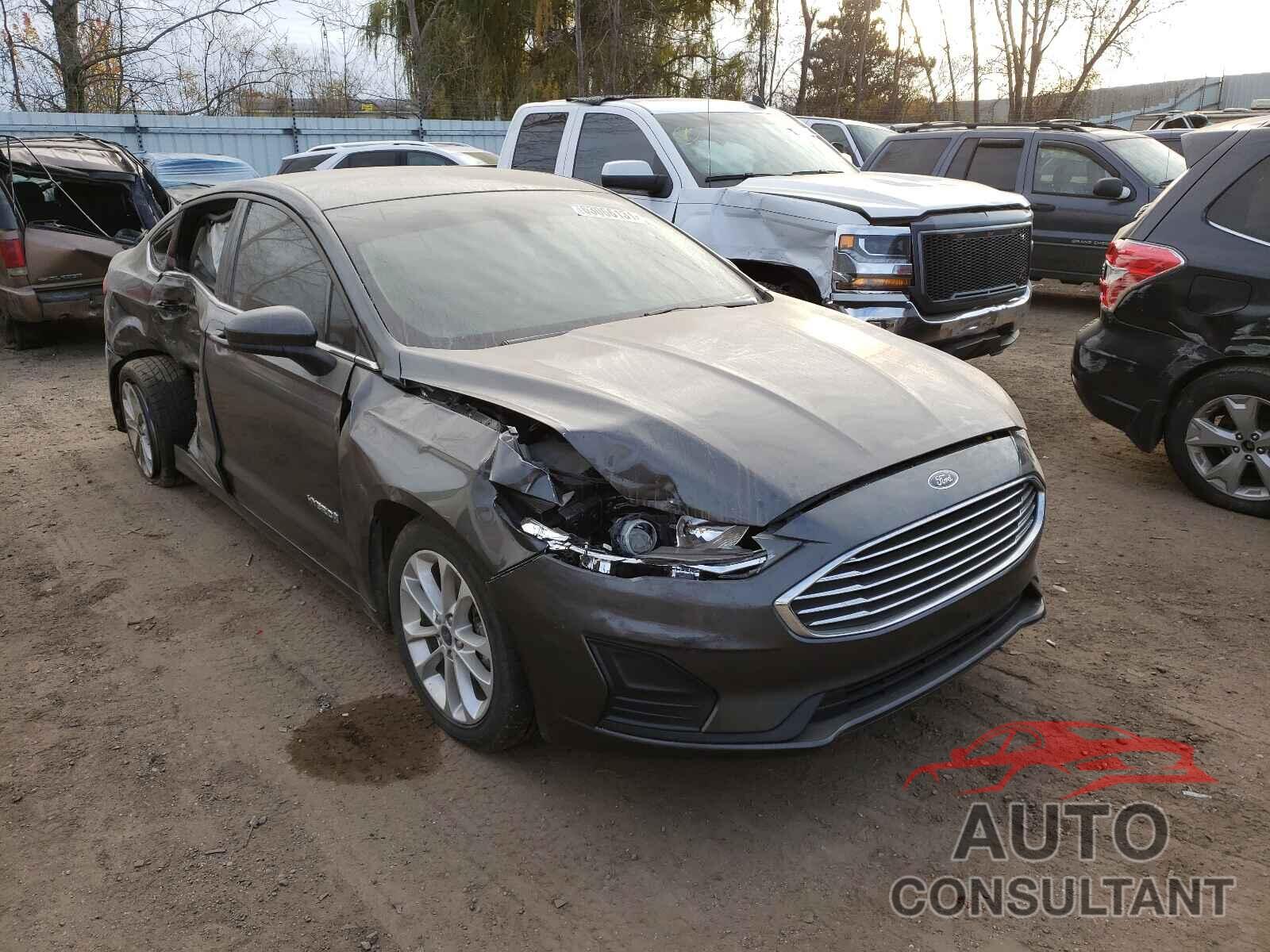FORD FUSION 2019 - 3FA6P0LU3KR241211