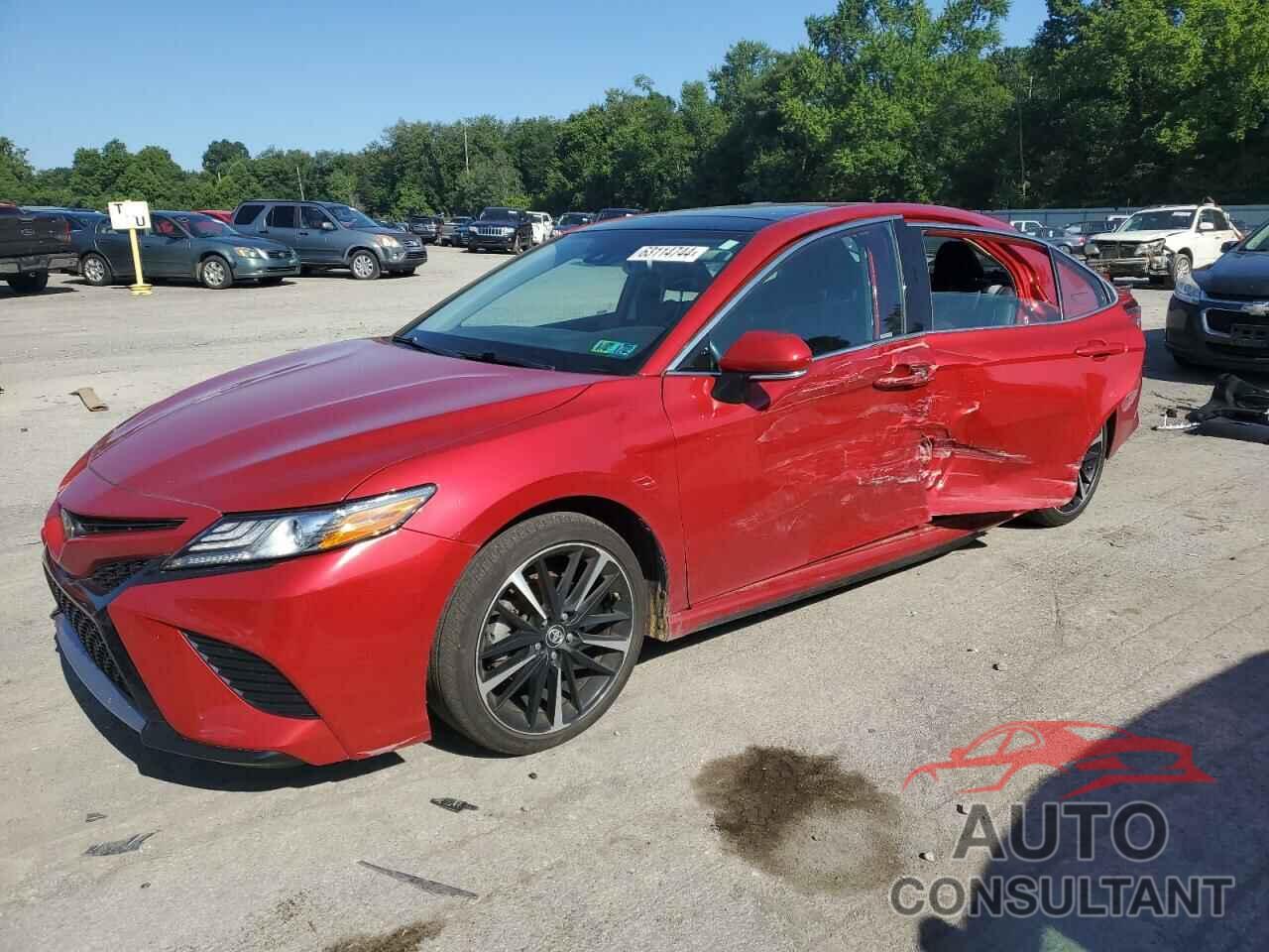 TOYOTA CAMRY 2019 - 4T1B61HK4KU208537