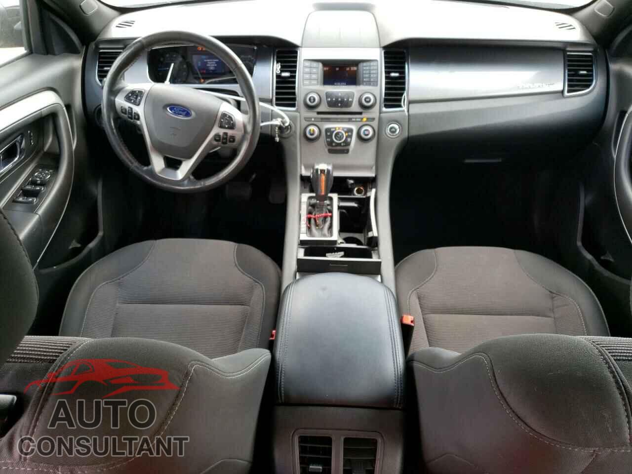 FORD TAURUS 2016 - 1FAHP2E81GG136444