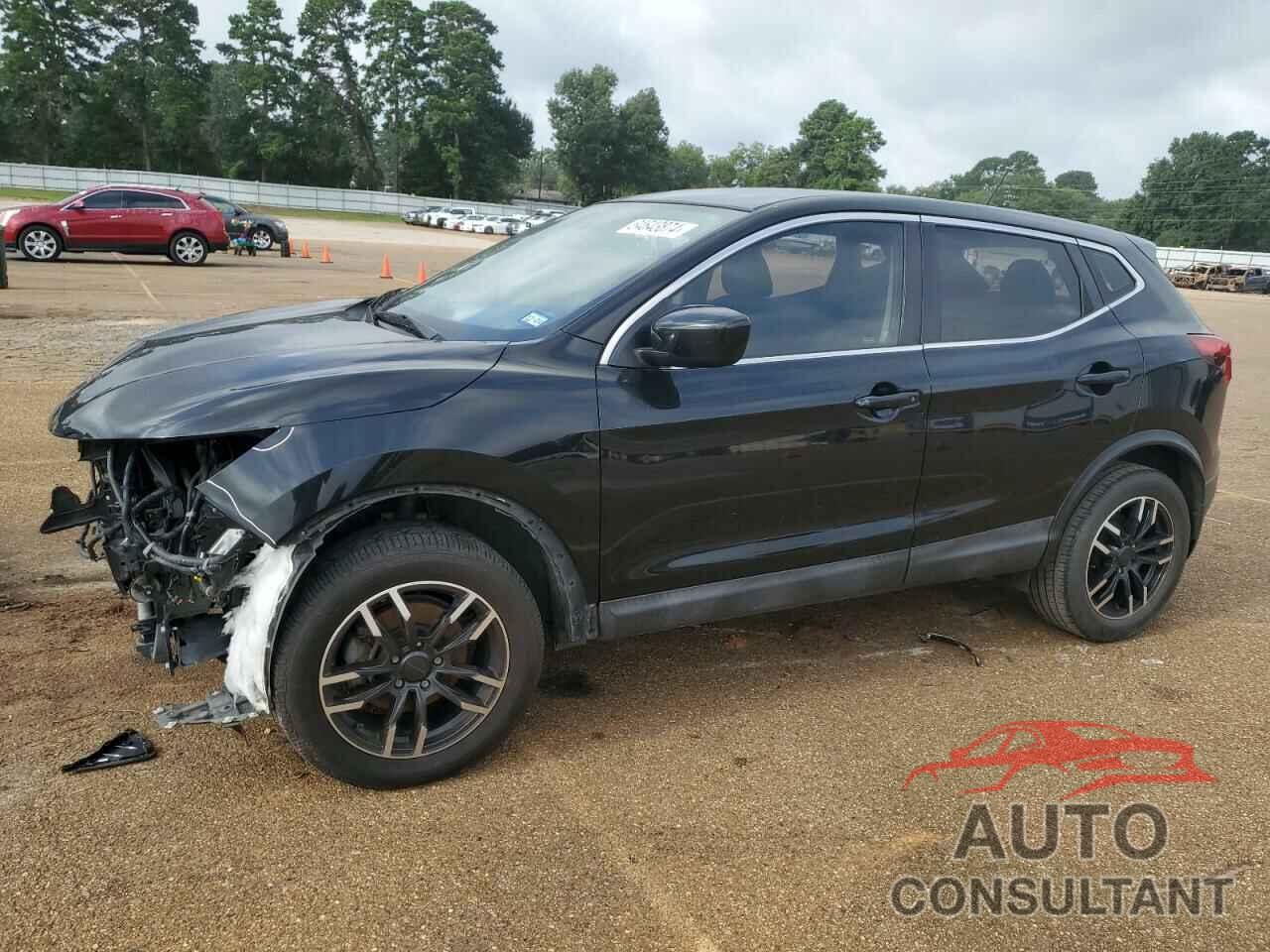 NISSAN ROGUE 2018 - JN1BJ1CP0JW103182